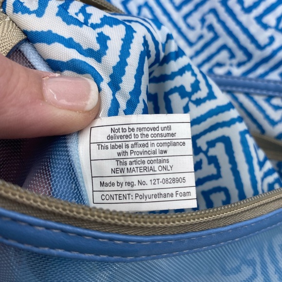 Travel Cosmetics Toiletries Bay - Picture 5 of 15